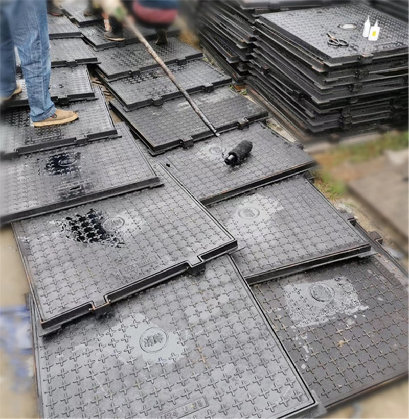 鑄鐵方形井蓋批發(fā)價(jià)格